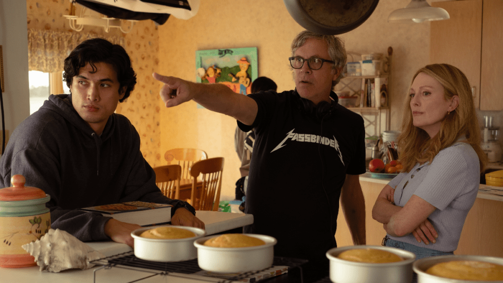 e_maydecember_092923952070