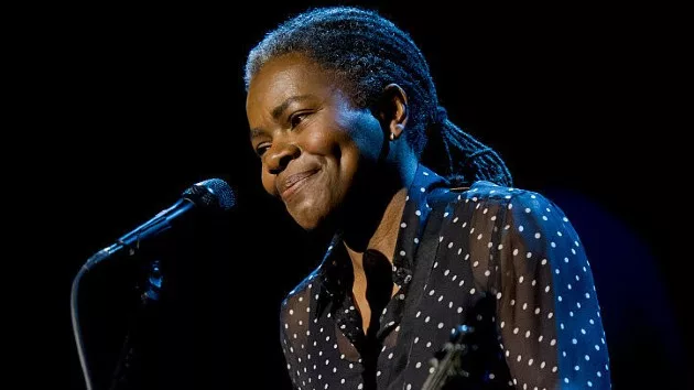 getty_tracychapman_110823638632