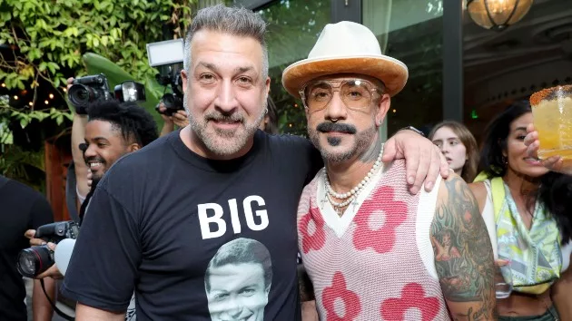 getty_joeyfatoneandajmclean_01092459070