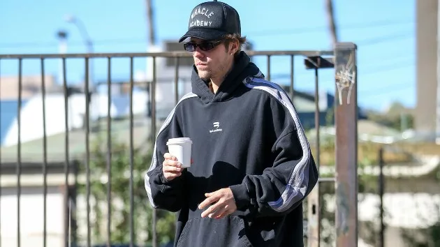 getty_justinbieberonthestreet_013124284701