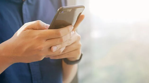 istock_cellphone_031120623372