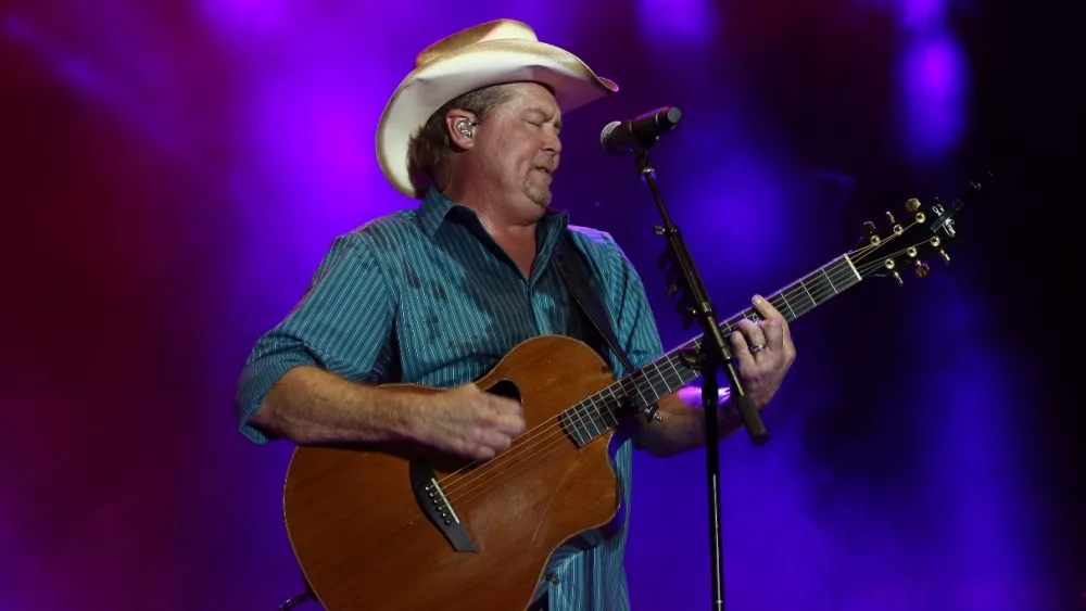 Tracy Lawrence shares the video for his ballad “Gulf Of Mexico”