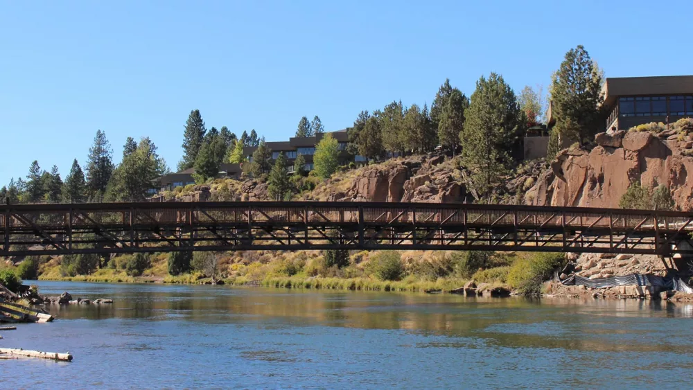 riverbend-and-farewell-bend-park-bridge239024