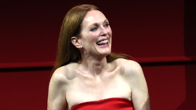 e_julianne_moore_netflix_07012024356911