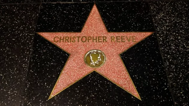 getty_christopher_reeve_star_08262924546435