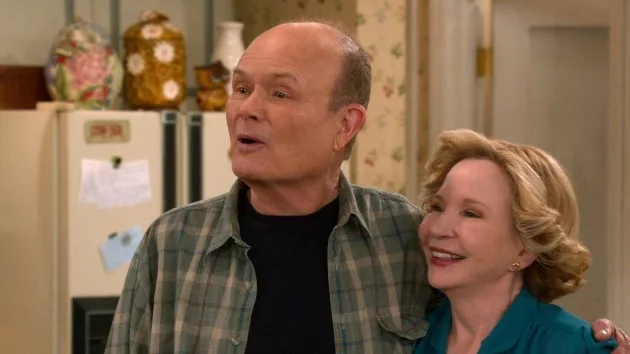 e_90s_show_kurtwood_smith_debra_rupp_10042024523472