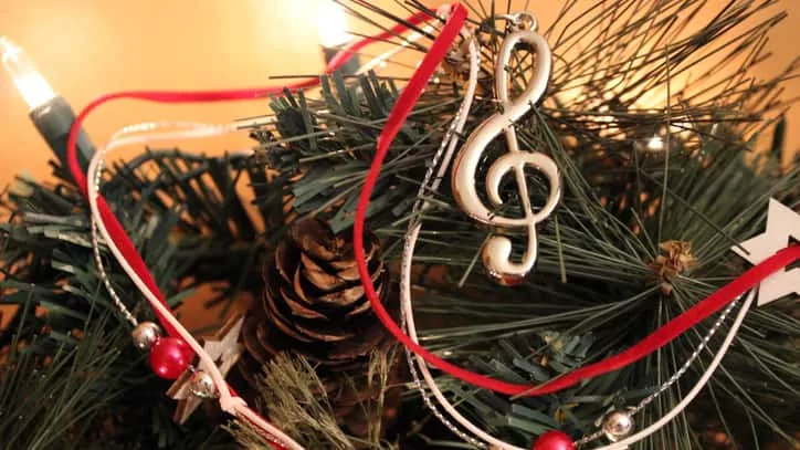 istock_112819_christmasmusic148868