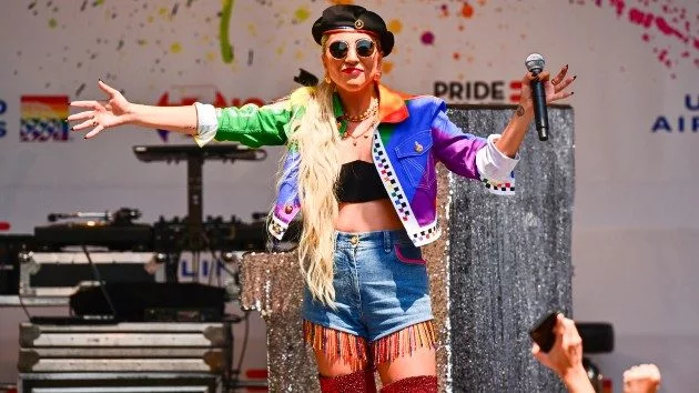 getty_ladygagapride2019_060425674827