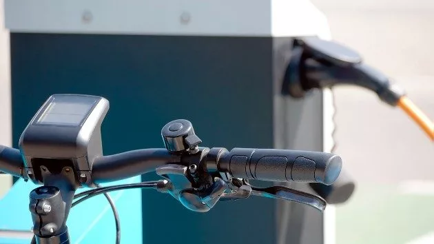 istock_81020_ebikecharging806264