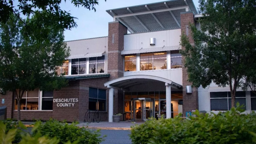 deschutes_county-2327063
