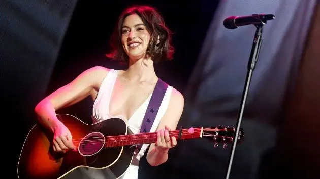 getty_gracieabrams_073025129112