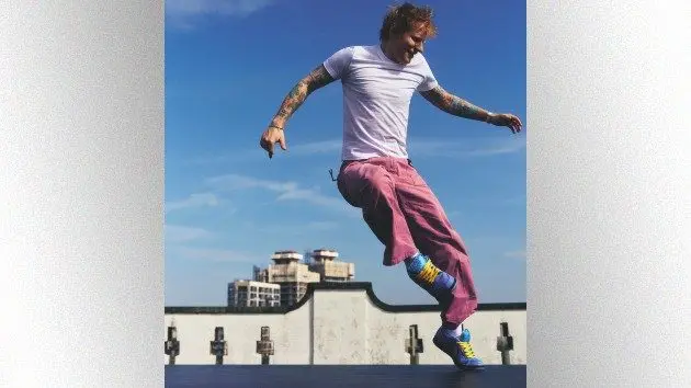 m_edsheeranjumping2025_petrosstudio_04042530585