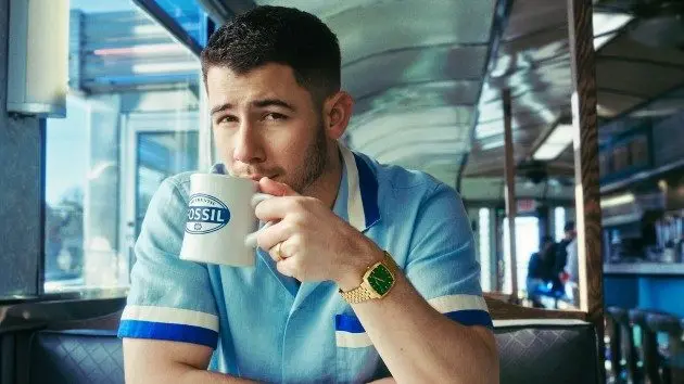 m_nickjonasfossil_082025325447