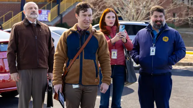 e_englishteacher_08252533955