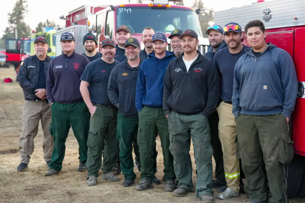 structure-crew954388