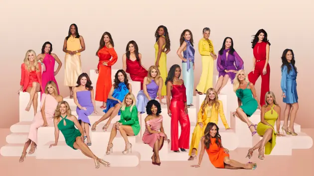 e_thegoldenbachelor_090425714624