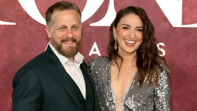 getty_sarabareillesjoetippett_100725354877