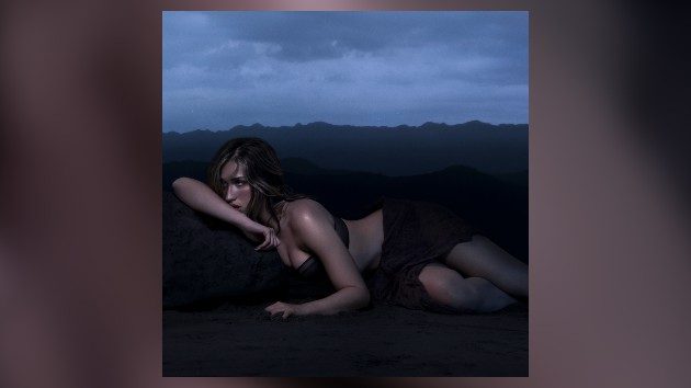 m_tatemcraesctwdeluxe_111025716372