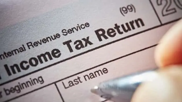 istock_102419_taxreturns383333