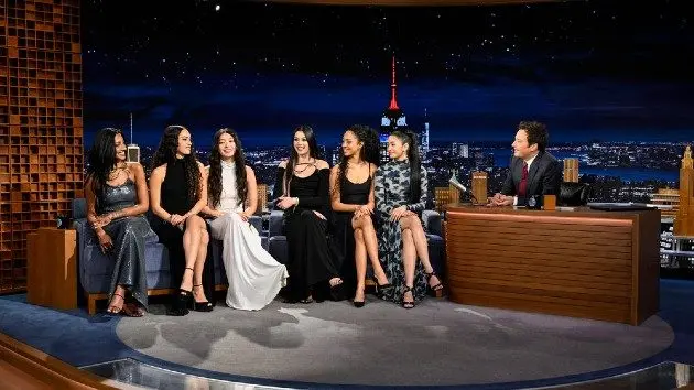 m_katseyeonfallon_020526110280