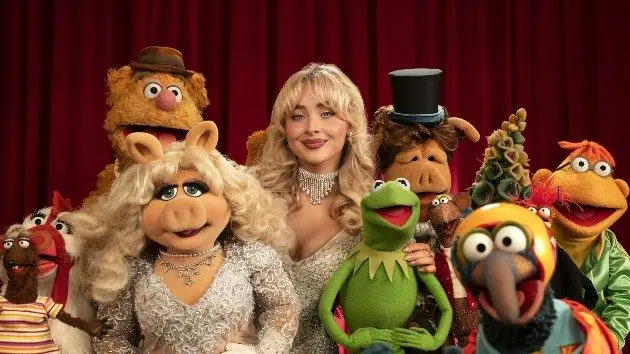 m_sabrinacarpentermuppets_disneymitchhaaseth_020526448393