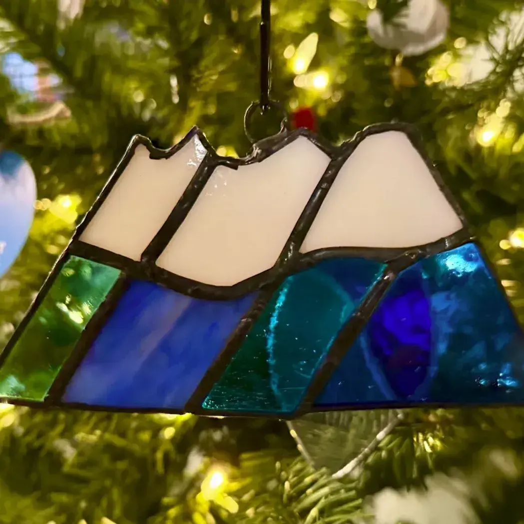 imgi_4_overview-stained-glass-winter-png