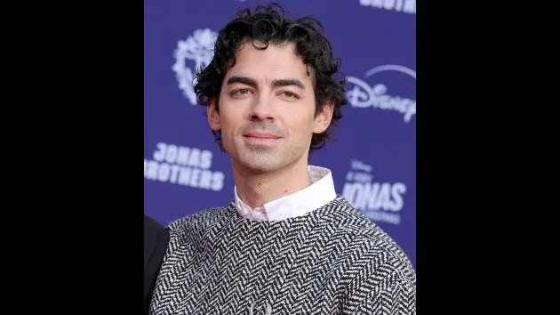 getty_joejonas_080426322636