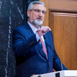 holcomb-2
