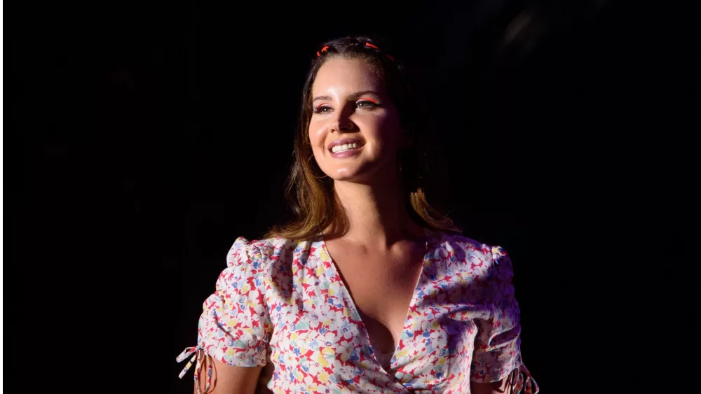 shutterstock_1912663477112629