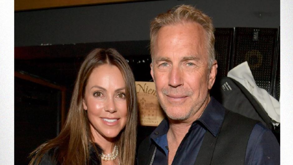 getty_costner_baumgartner_050802023474840