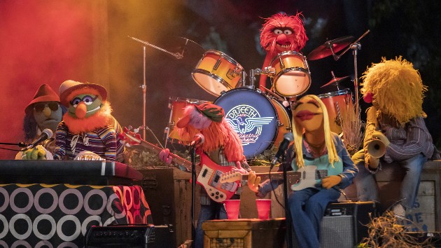 e_muppet_mayhem_band_05102023935488