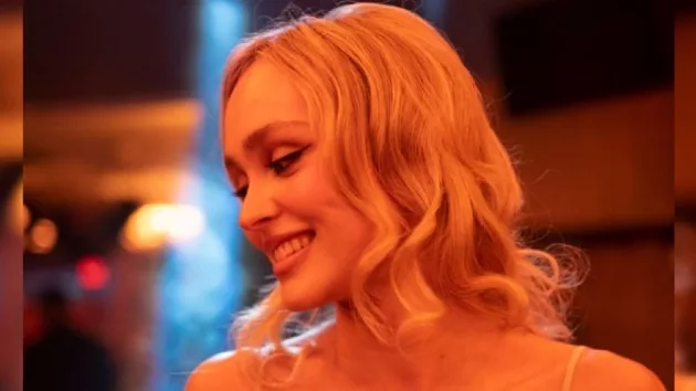 e_idol_lilyrose_depp_06092023870493