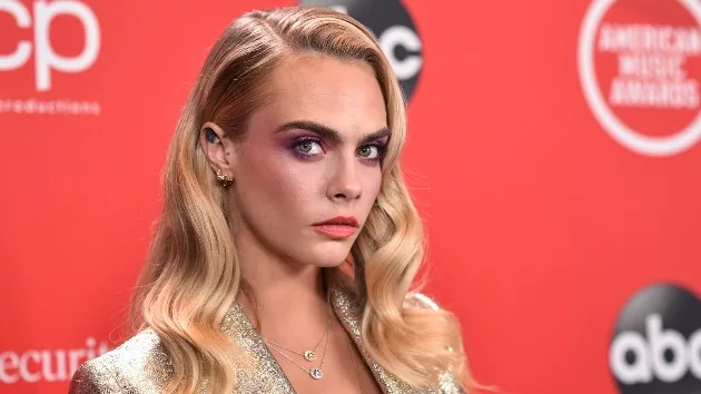 e_cara_delevigne_05132021950370