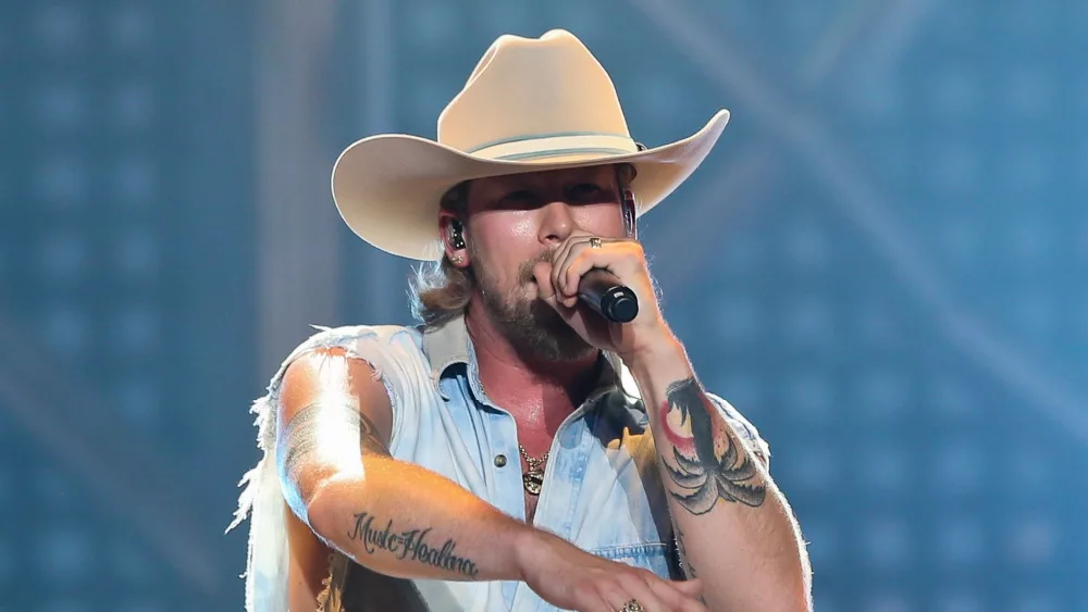 shutterstock_1460341982546025