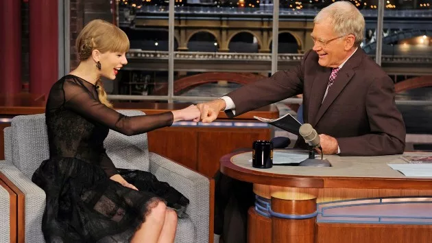 getty_taylor20and20letterman_013024306617