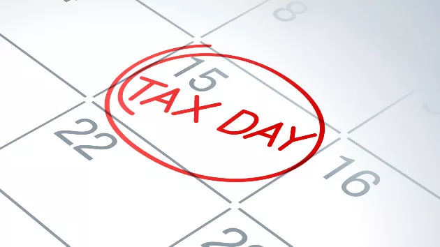 gettyrf_041224_taxday899495546088