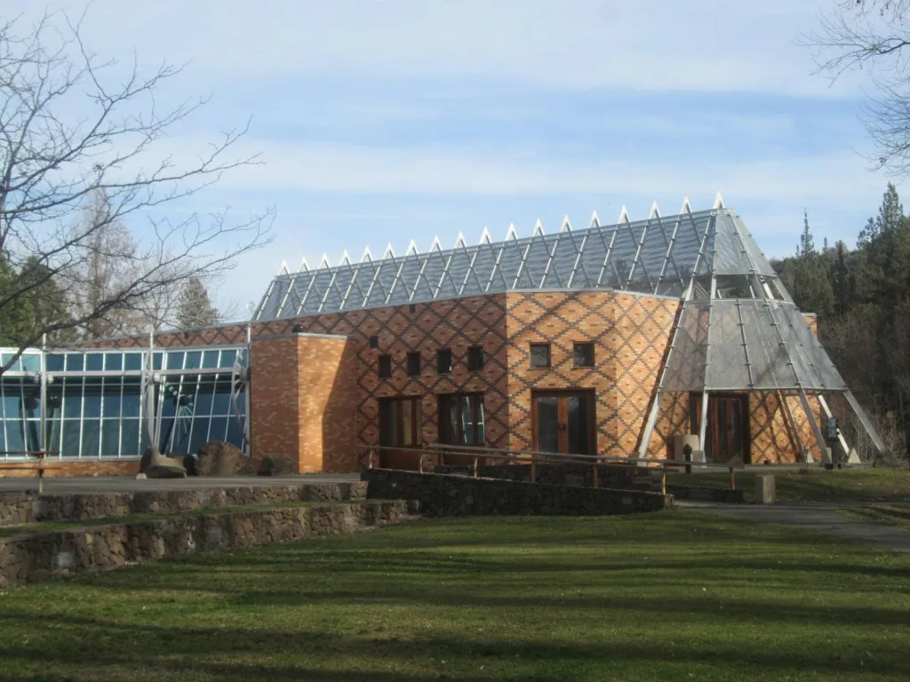museum_warmsprings74837