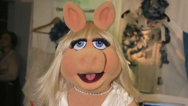 getty_misspiggy_110525496423