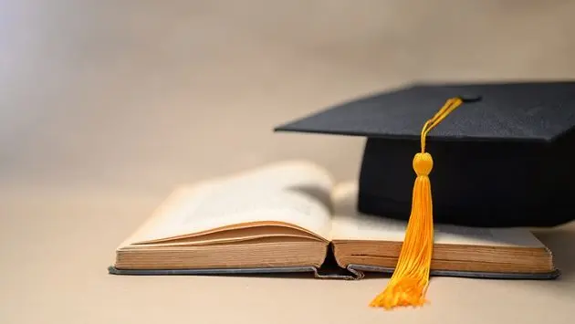 gettyimages_graduation_042822691902