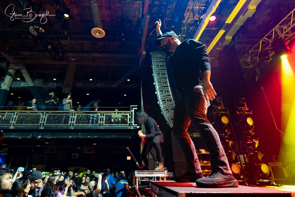 See the Photos! Beartooth, Silverstein, The Devil Wears Prada, and Erra at  the House of Blues Anaheim. | KCAL-FM