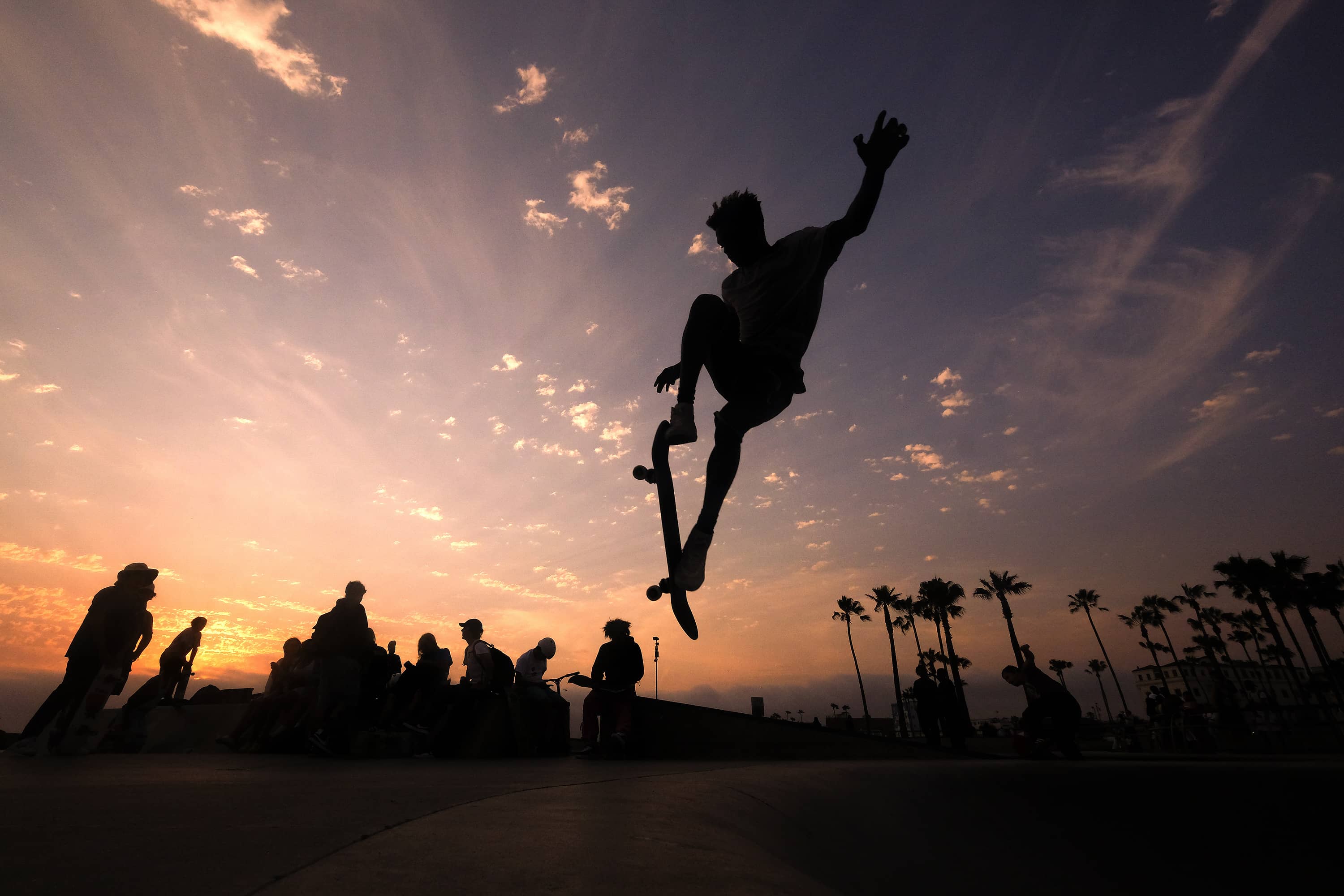 Chad Caruso s Skate Across America send off Venice Beach