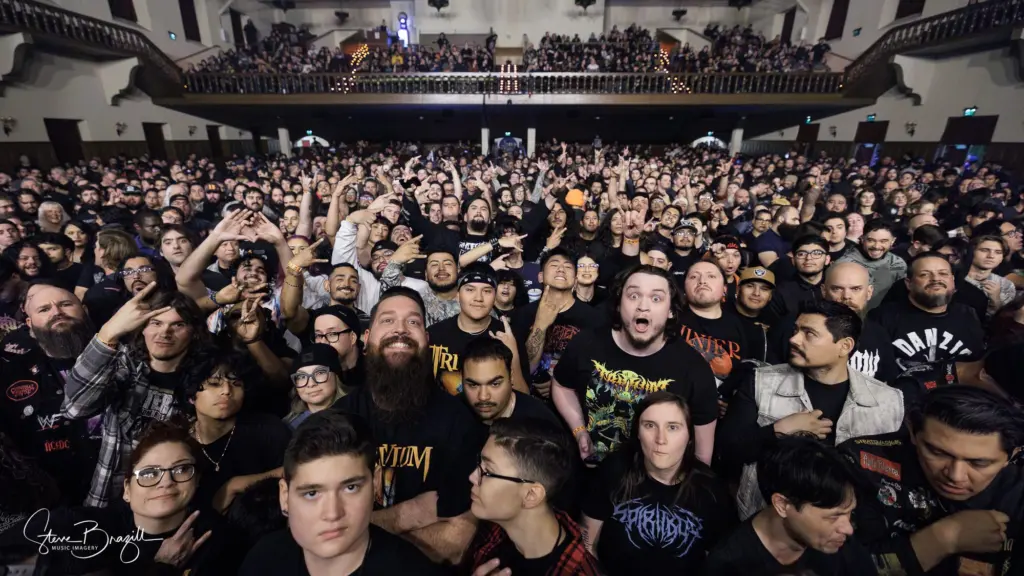 crowd_20251203_sbrazill_001