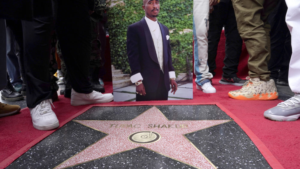 tupac-shakur-posthumously-honored-with-a-star-on-the-hollywood-walk-of-fame-2