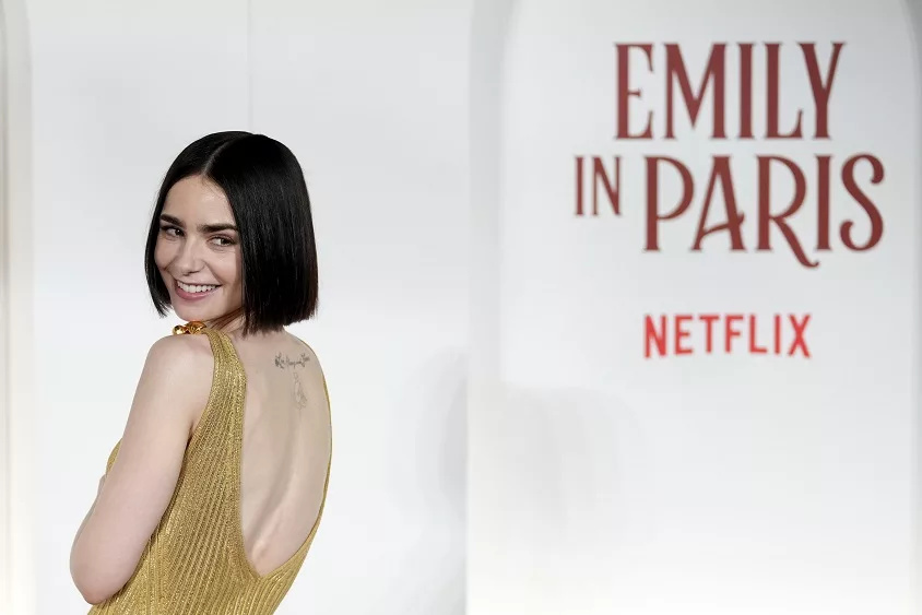 italy-emily-in-paris-premiere