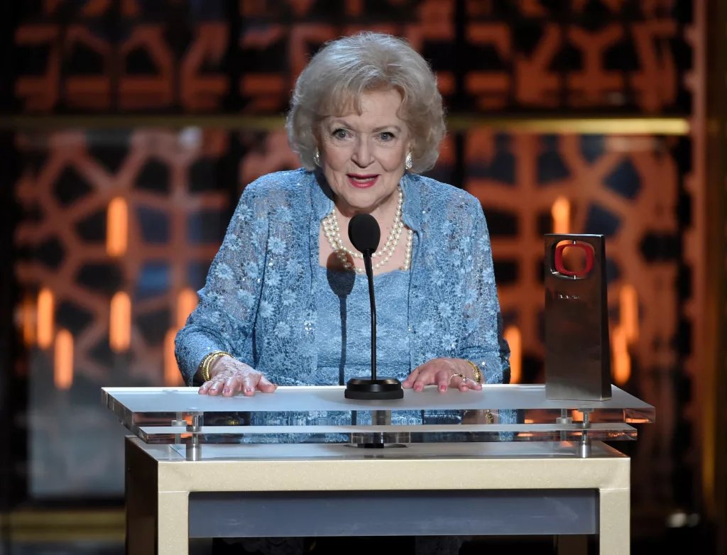 philanthropy-betty-white-challenge