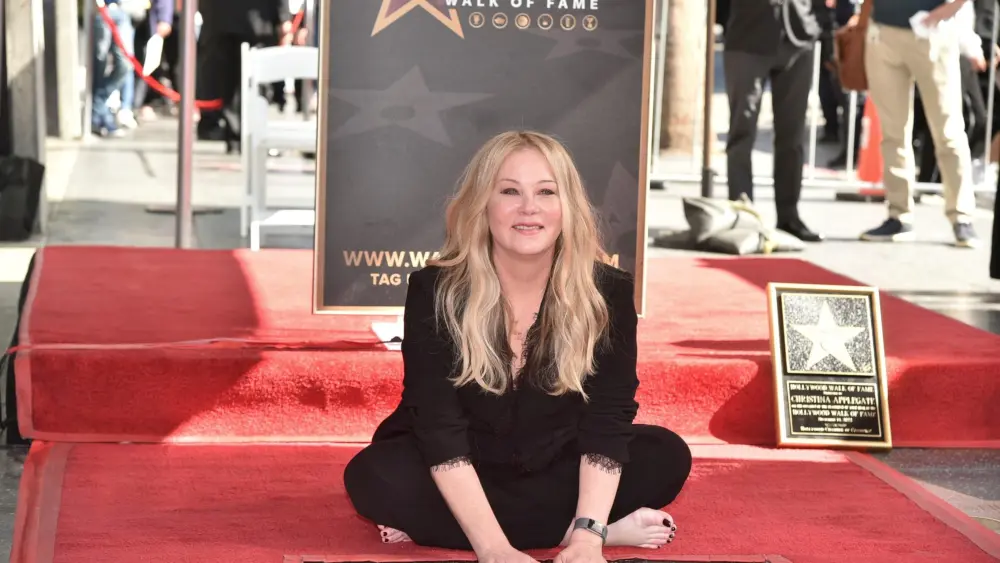 christina-applegate-3