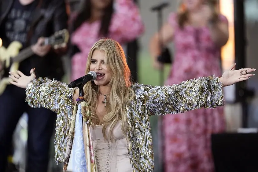 2025-jessica-simpson-performs-on-nbcs-today-show