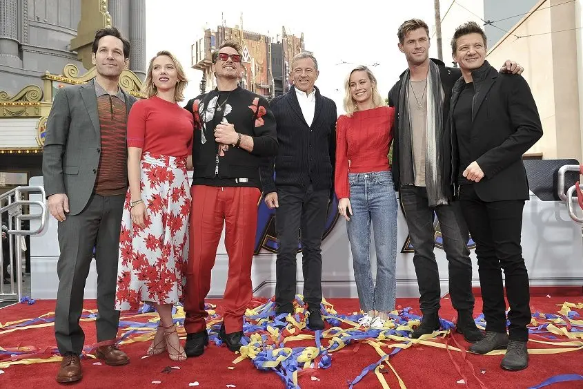 paul-rudd-scarlett-johansson-robert-downey-jr-robert-iger-brie-larson-chris-hemsworth-jeremy-renner