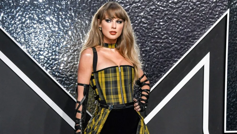 people-taylor-swift-4