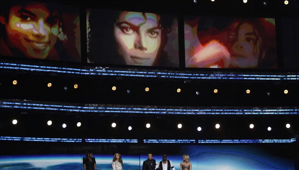 jennifer-hudson-celine-dion-smokey-robinsonushercarrie-underwood